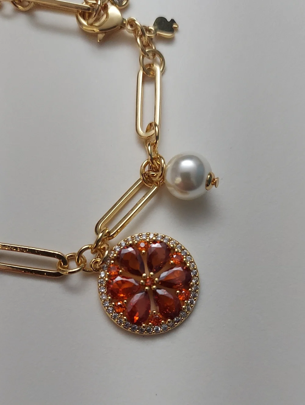 Kate Spade Gold Chain Linked grapefruit and strawberry bracelet Charm Bracelet - Picture 6 of 7